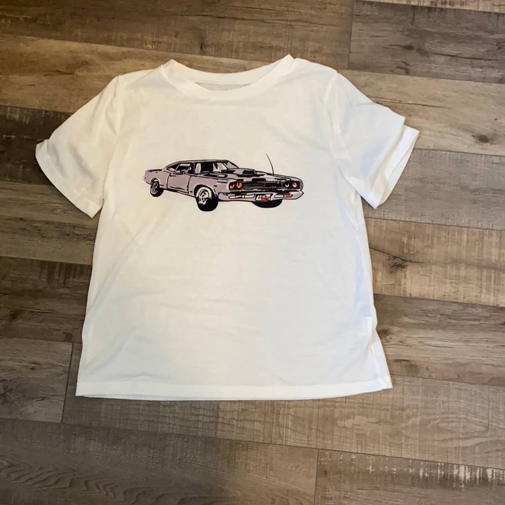 Car T-shirt